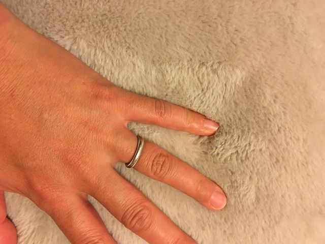 シンプルであきのこないデザインです。