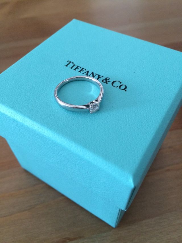 [THE　婚約指輪]と言うものが欲しくてこれに決定！