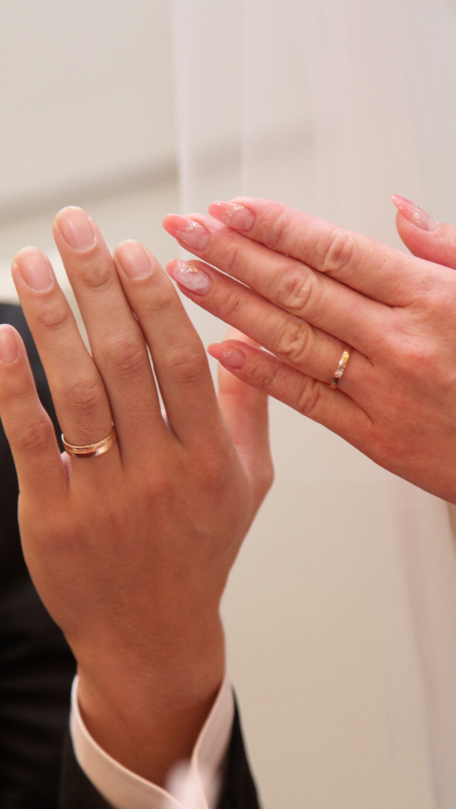 ピンクゴールドのシンプルな指輪です。