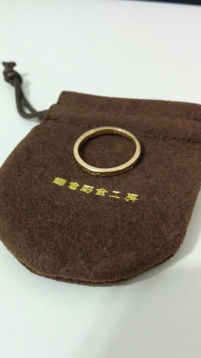 2ミリ幅、槌目クリア仕上げ