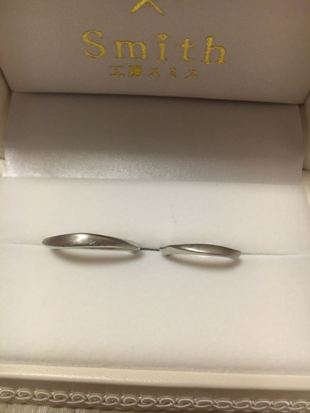 マット面と艶のある面がポイントです。