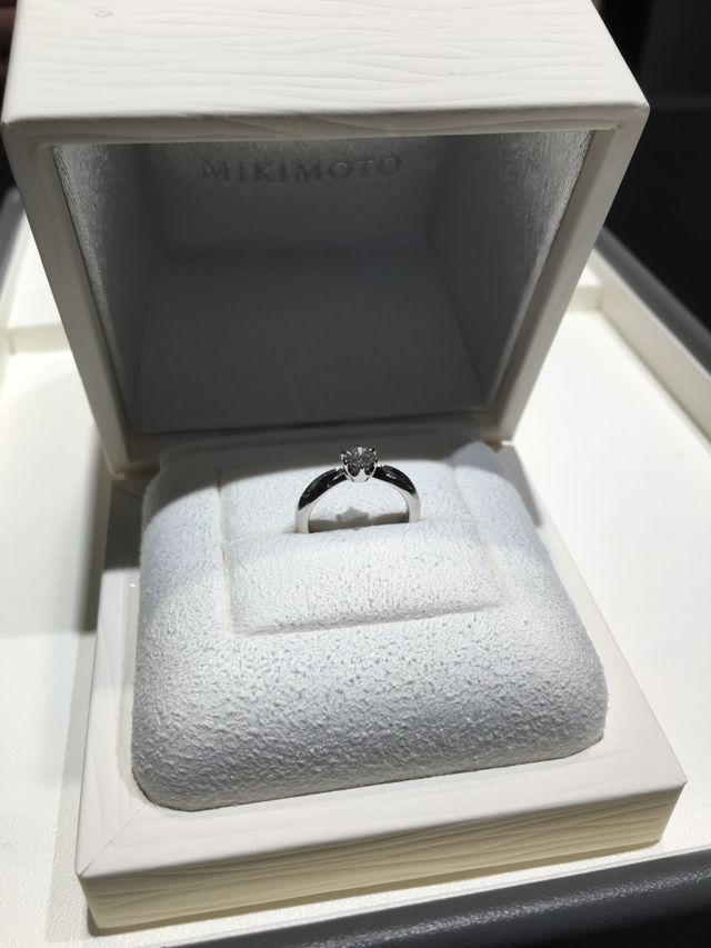 購入した時のミキモト のボックスに入っていた時の写真