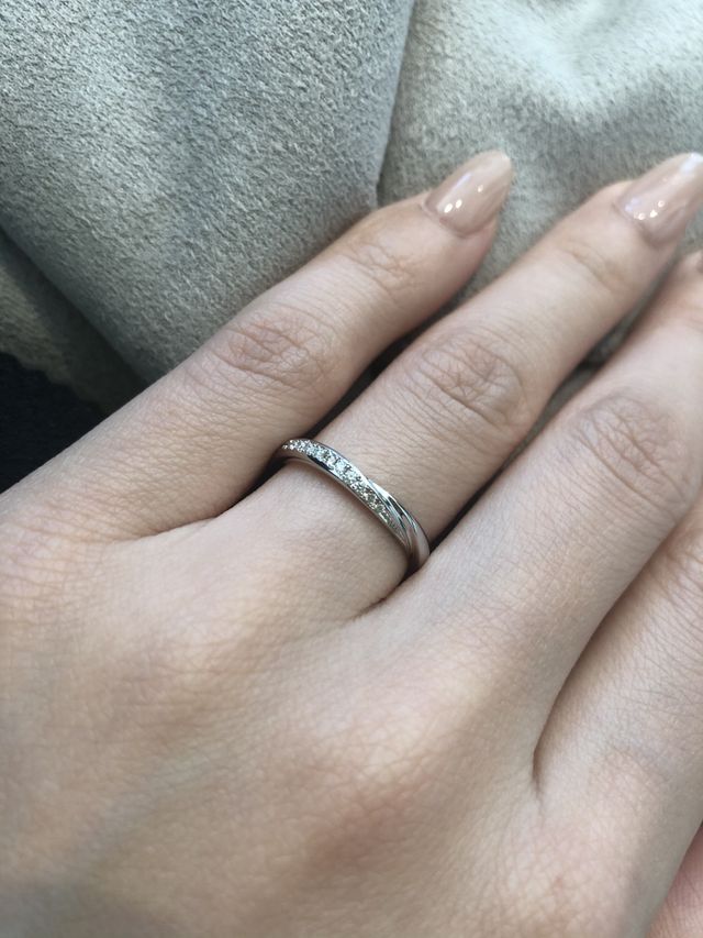 流れるようなデザインが気に入りました。