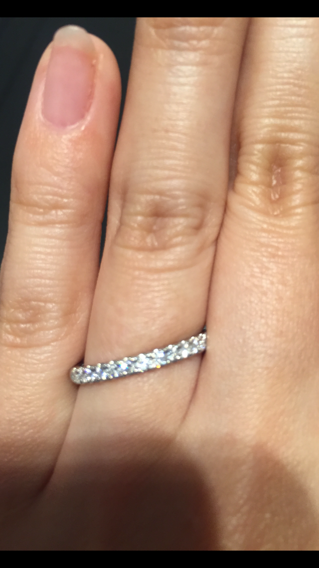 ハーフエタニティリング