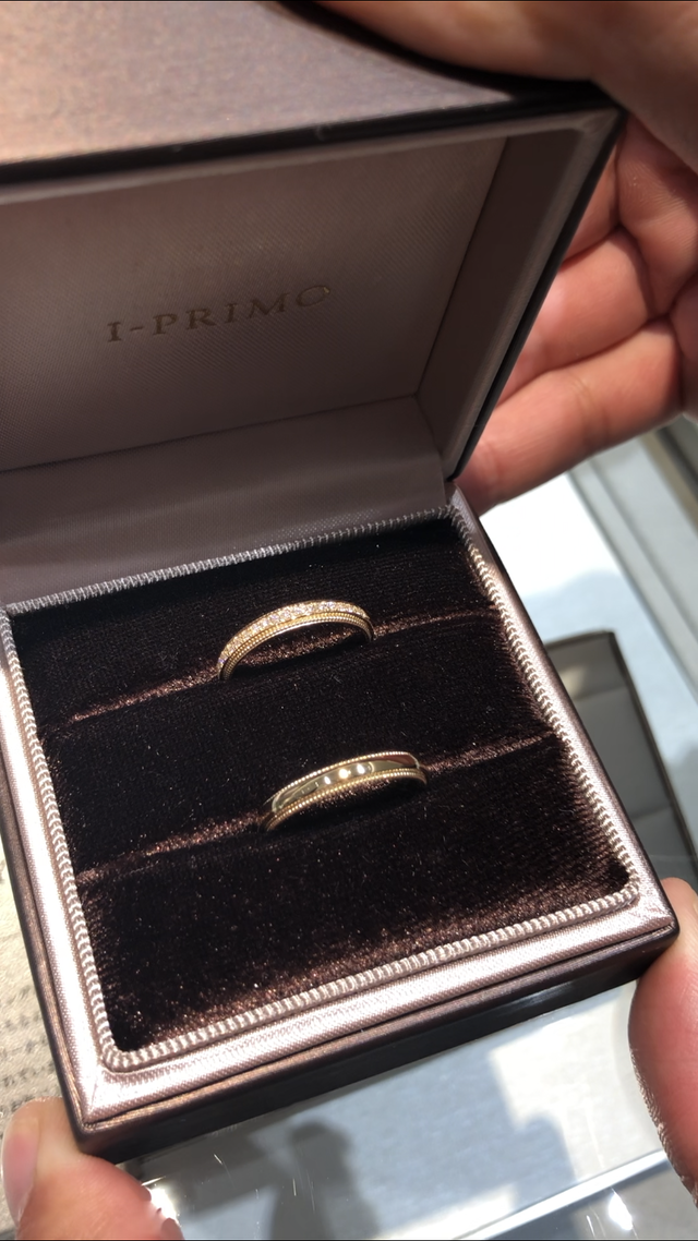 18金で探しており、デザインに一目惚れして即決でした。