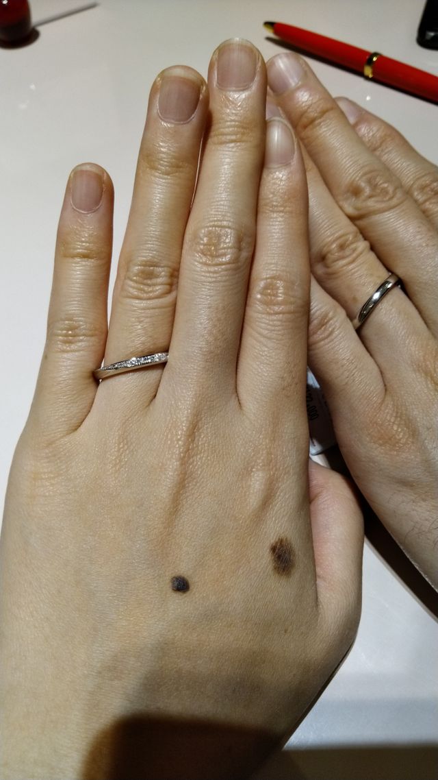 フローラジョーリの結婚指輪