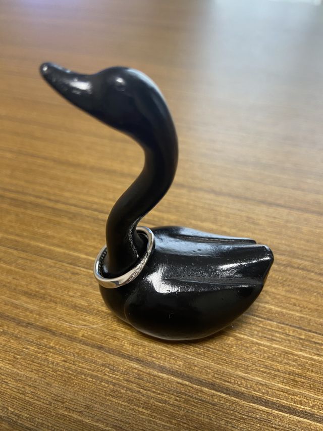 ウェーブタイプでさり気なくダイヤが入っています。