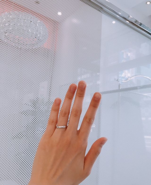 着用時の写真です。写真ではわかりませんが、つけ心地が最高！