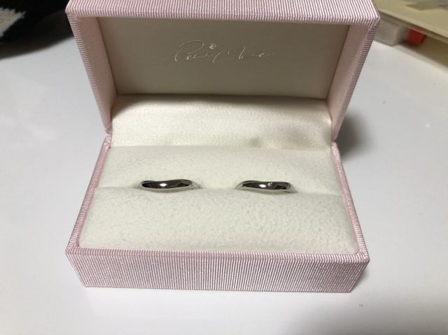 一部艶消しの部分があり、単調ではないのがお気に入りです。