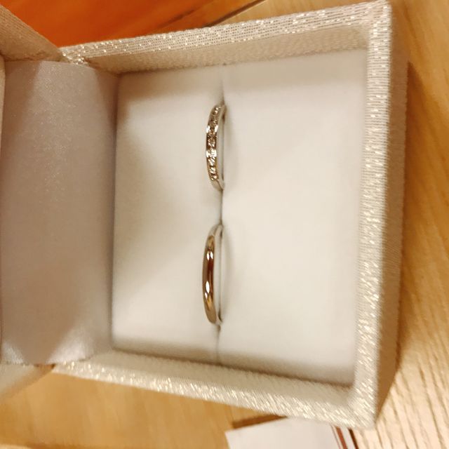 白いボックスに入れてくれました