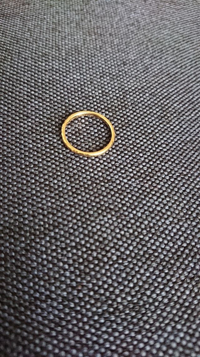 表面のデザインは８割ほど。凹凸なしの部分が2割ほどあります。