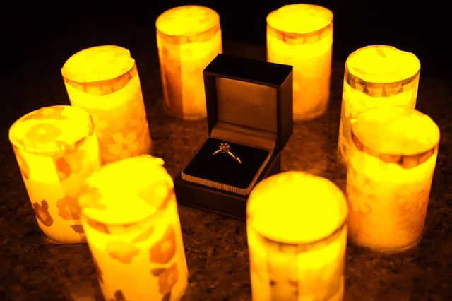 プロポーズの時の指輪の写真です。