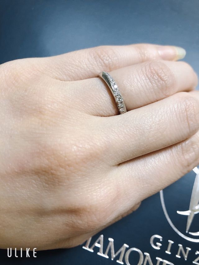 ダイアモンドの輝きは派手過ぎないが存在感がしっかりとしている