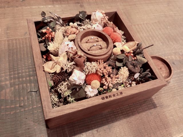 お互いの結婚指輪を作り合って、世界にひとつだけの指輪に満足！