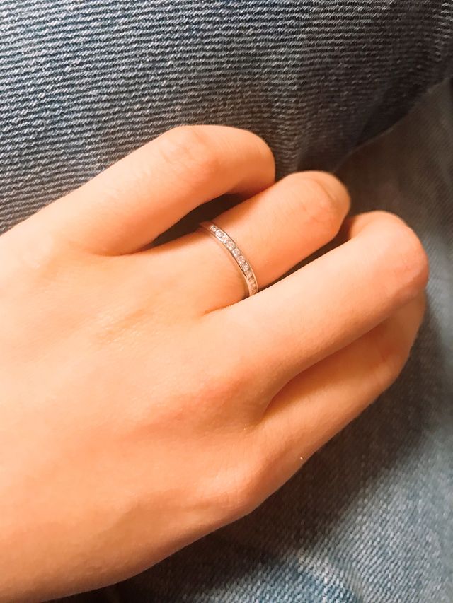 華奢すぎず太さもちょうど良いです。