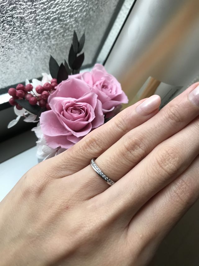 輝きが綺麗でとても気に入っています。