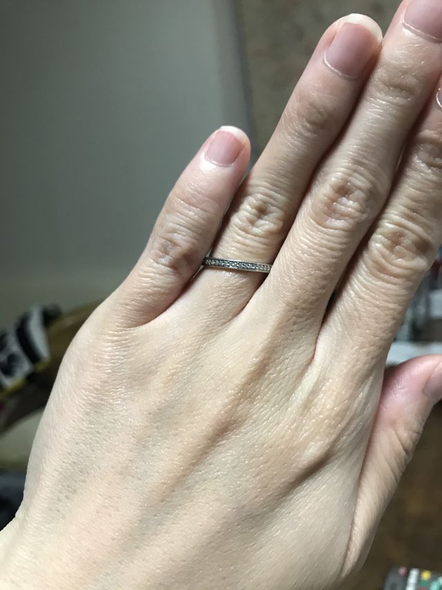 念願のハーフエタニティの結婚指輪