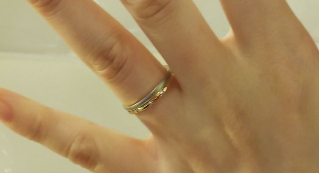 珍しい2層のリング。