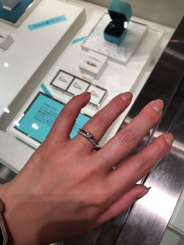 下につけてるハーフエタニティについてです