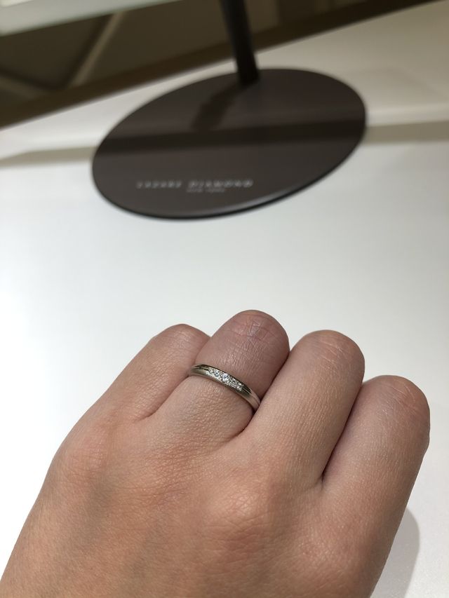 上下でつやありつや消しと分かれており、おしゃれ。