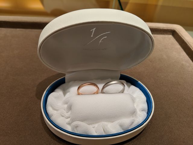 マットと艶の部分のコントラストがとても気に入っています。