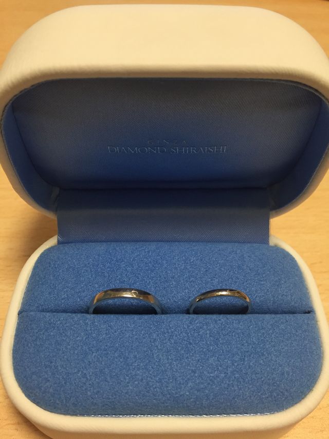 生涯つけていくものなので、シンプルなデザインの指輪を購入！