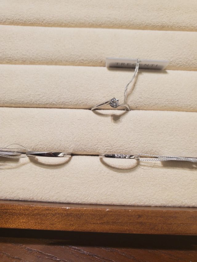 婚約指輪と結婚指輪