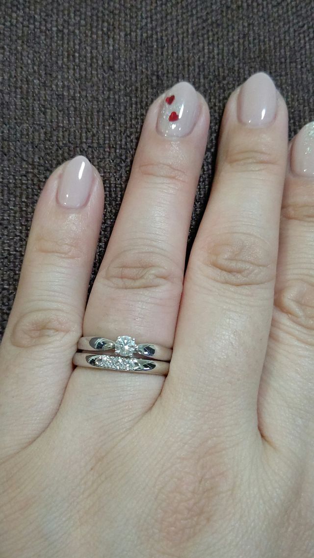 ティファニーハーモニーとの重ねづけです。
ピタッと合います！