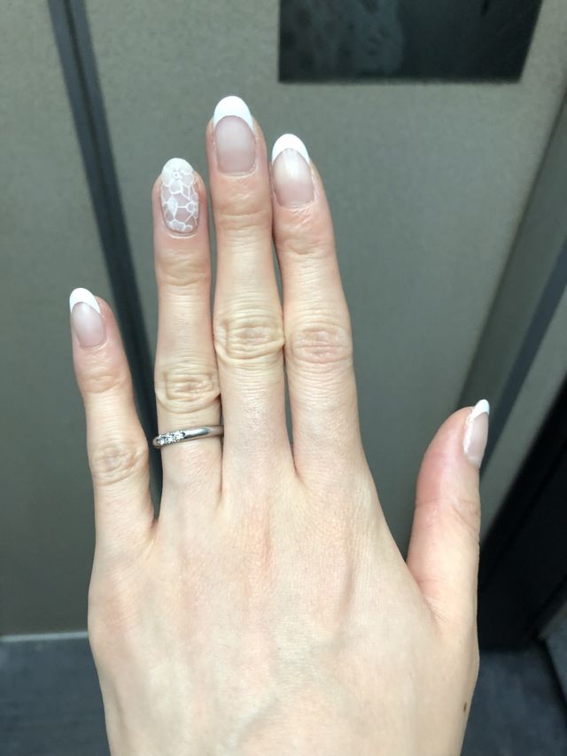 3石ダイアの2.5mmのもの。