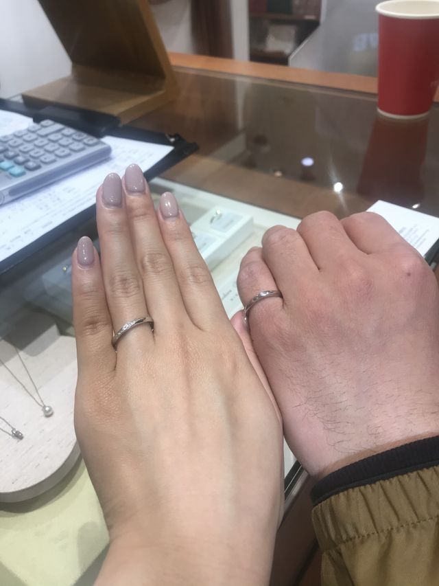 指の特徴に合った指輪を選びました！