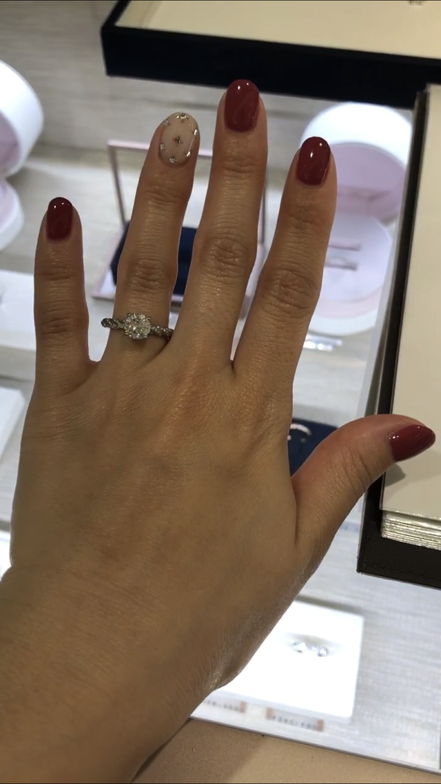 雑誌でみて、試着しました