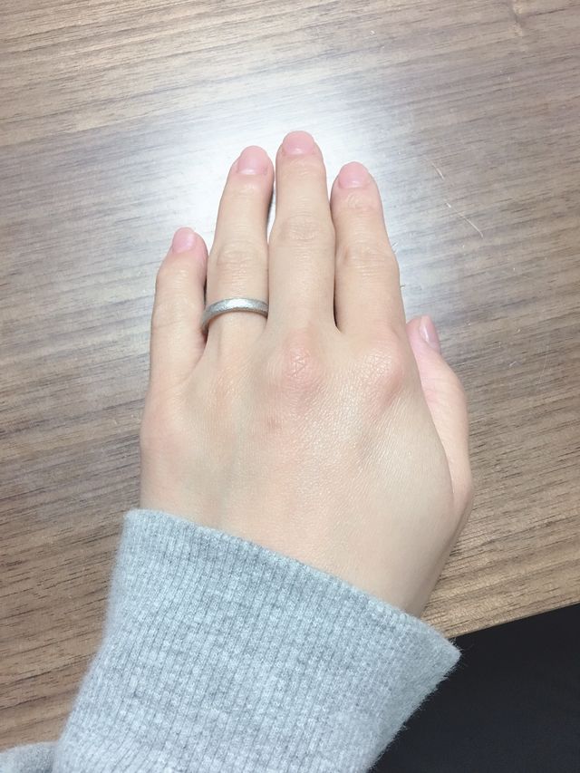 着用写真です。夫も同じものを付けています！