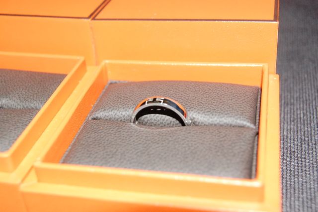 さりげないエルメスマーク