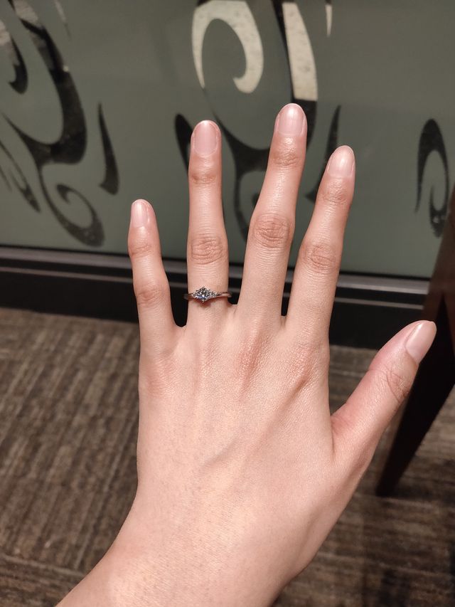 シンプルなストレートデザインにしました。