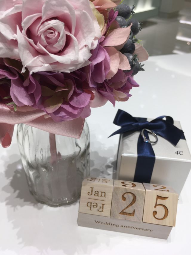 リングが可愛くて気に入りました❤ここで結婚指はも決めました。