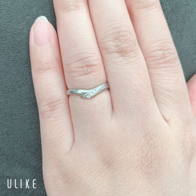 綺麗な形とダイヤがキラキラで可愛いです♡