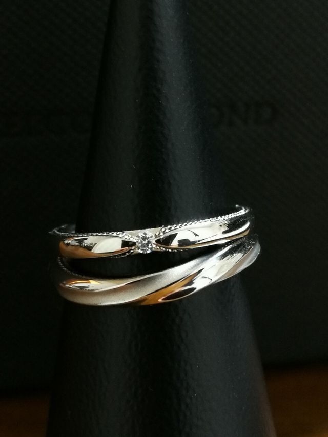 上が私、下が旦那のものです。それぞれ好きなものを選びました。