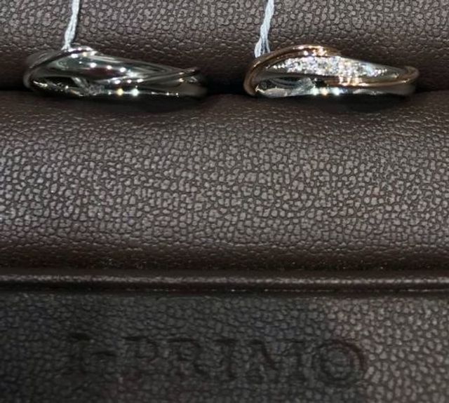 ダイヤモンドがキラキラ輝くデザイン