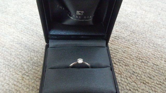 購入後すぐ、ボックスに入れた物を撮影しました。