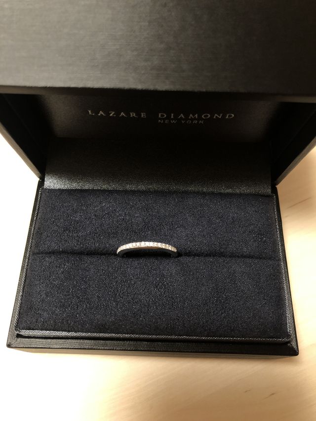 ハーフエタニティリング