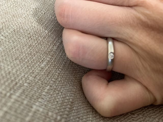 真ん中にダイヤ