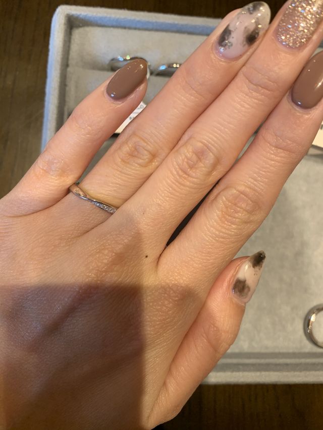 付ける向きでダイヤの見え方が変わる。