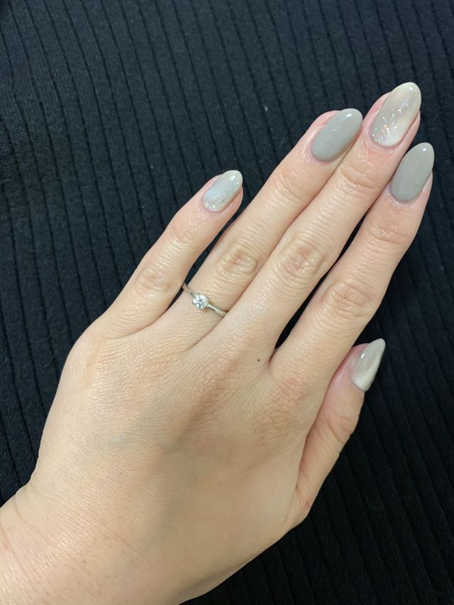 シンプルで合わせやすいです。