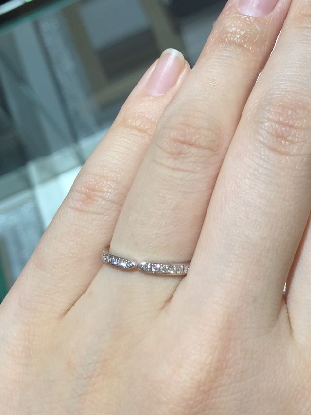 メレダイヤがたくさんついた指輪