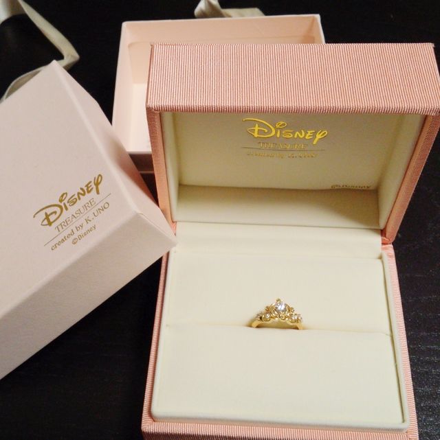 ボックスと指輪