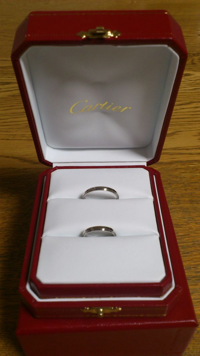 カルティエの結婚指輪です。
