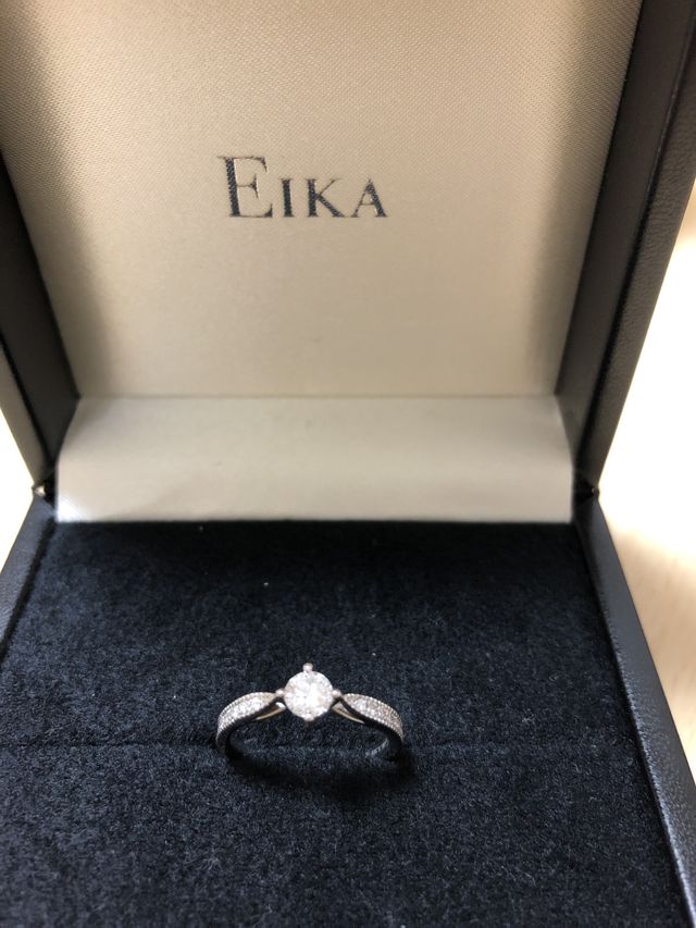 婚約指輪としていただいて撮影しました