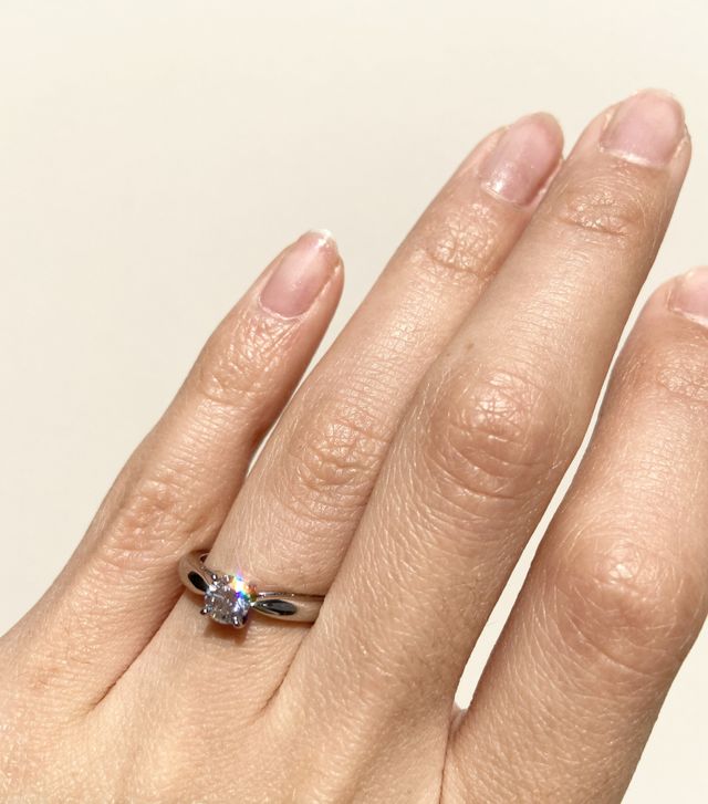 エクセレントカットのみだったと思うので輝きはとても綺麗です。