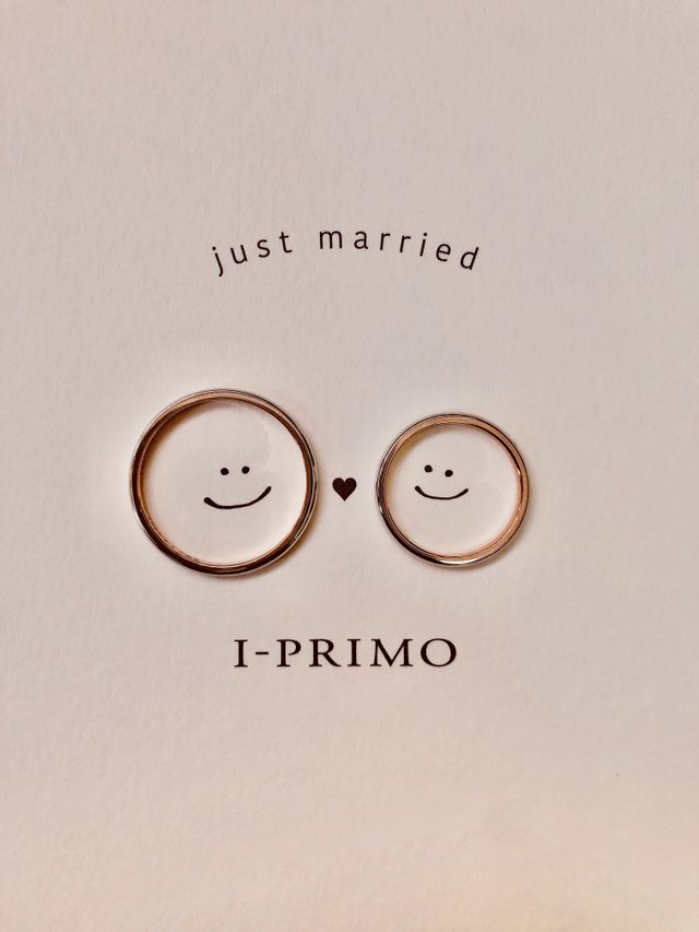 右が女性、左が男性。小さなダイヤが一つだけ付いてます。