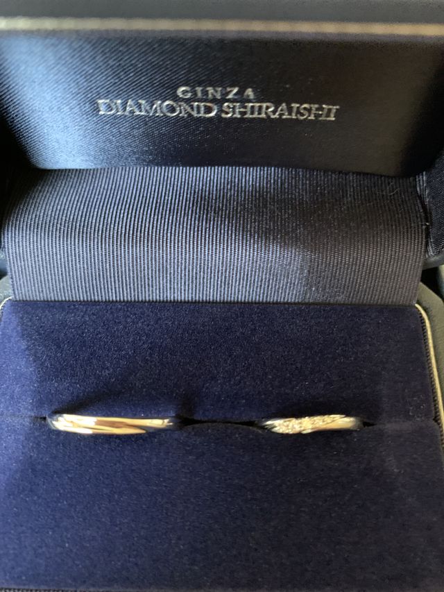 左　ブーケット(新郎)
右　イリュミティ